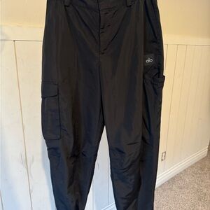 ALO Yoga Women’s Cargo Trouser